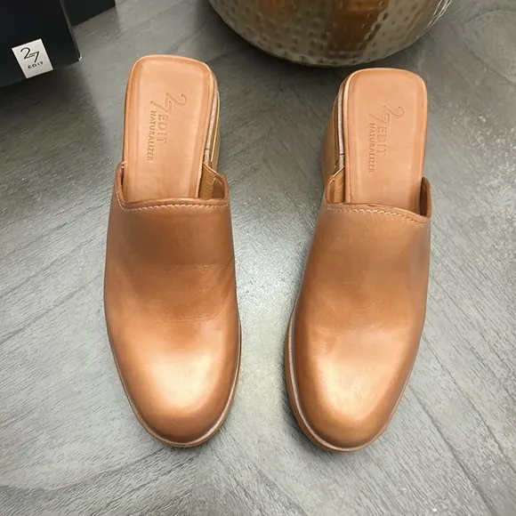 27 EDIT Naturalizer Katrese Platform Mule English Tea