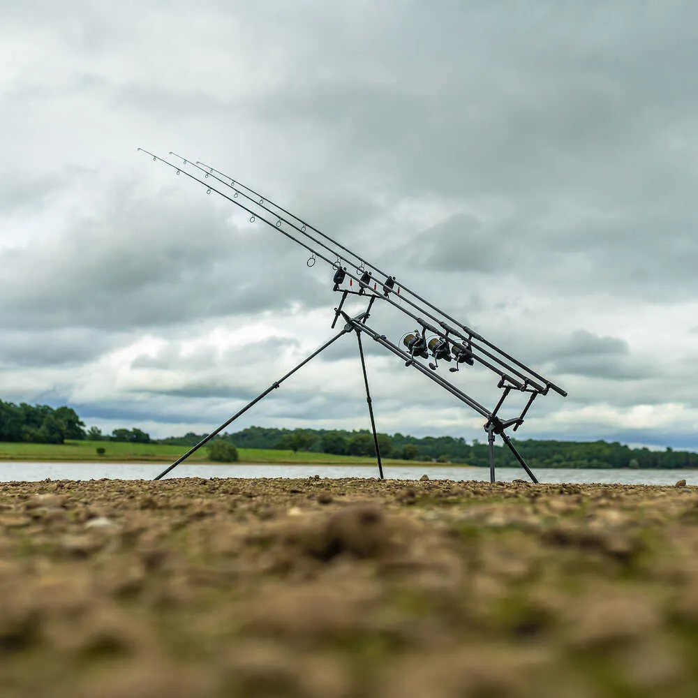 Avid Carp Lok Down Altitude Pod   FREE POST