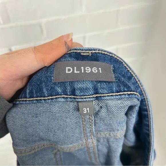 DL1961 Karlie Boyfriend Distressed Denim Shorts Size 31
