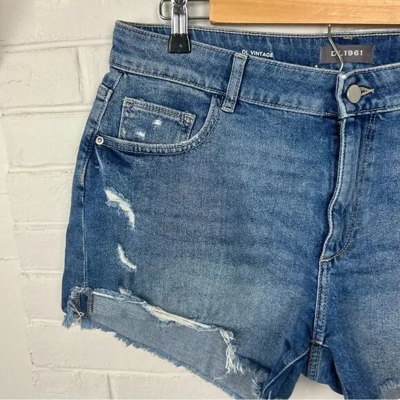 DL1961 Karlie Boyfriend Distressed Denim Shorts Size 31