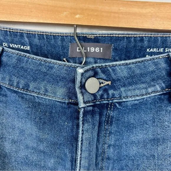 DL1961 Karlie Boyfriend Distressed Denim Shorts Size 31