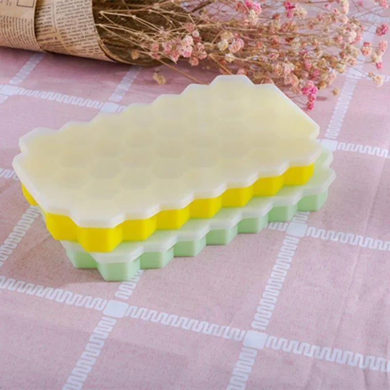Ice Cube Trays with Lids 2-Pack