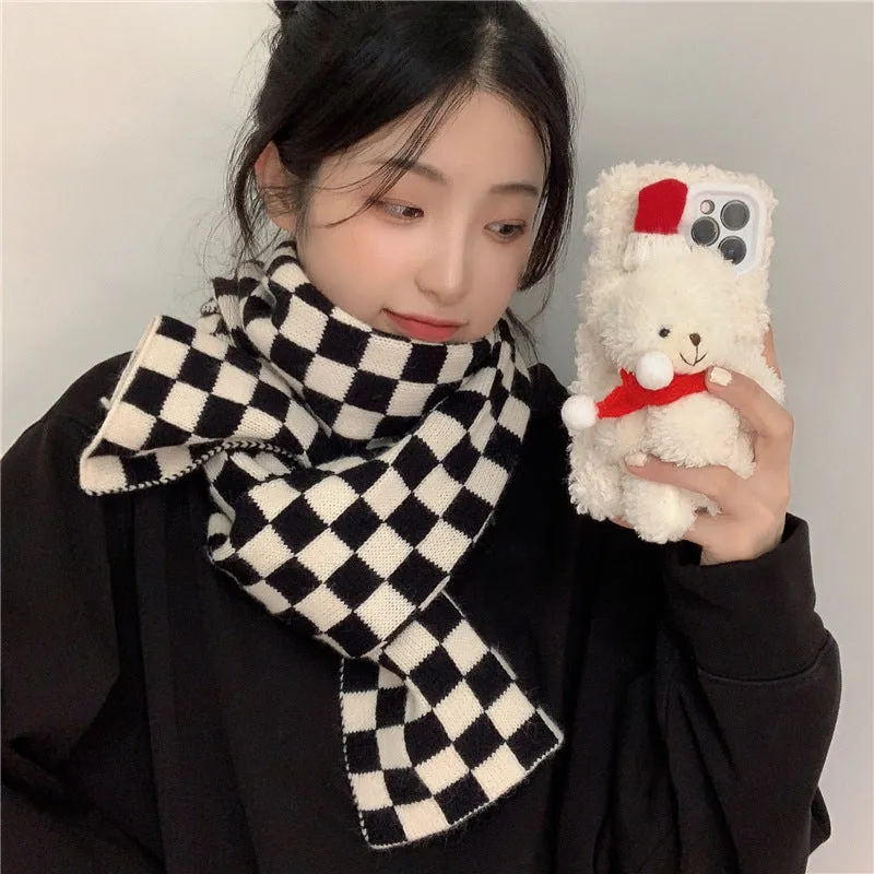 INSTOCK- Korean version of high-end checkerboard women's scarf