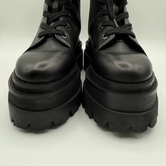 Jessica Simpson Women's Platform Combat Booties Size 6B
