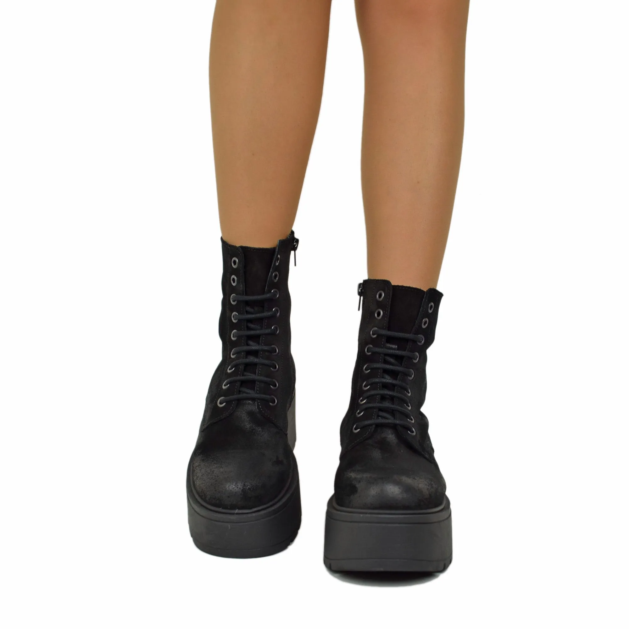 Stivaletti Platform di 7 cm Scamosciati Morbidi Chunky Boots Neri