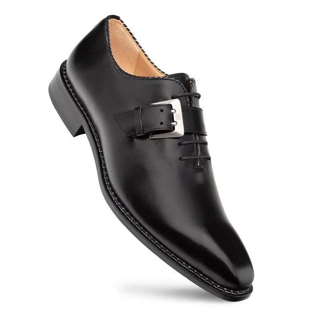 Style: Machado-Black